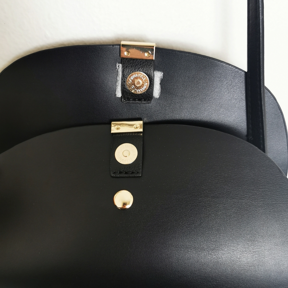 NWT Miztique Crossbody Bag designer collection black and gold multi compartment - Picture 8 of 13